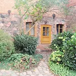 In Mit Grossem Garten By Interhome Apartamento *