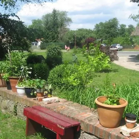 Lejlighed In Mit Grossem Garten By Interhome Haselberg