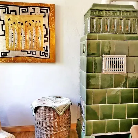 In Mit Grossem Garten By Interhome Lejlighed