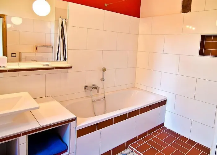 In Mit Grossem Garten By Interhome *